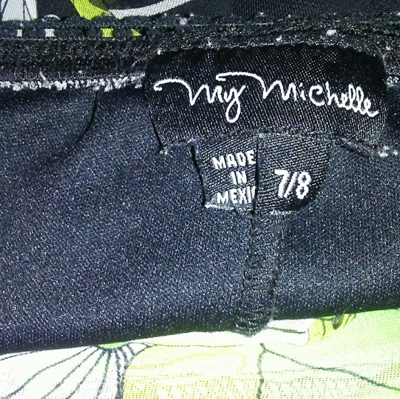 Adorable girls skirt - Picture 3 of 3